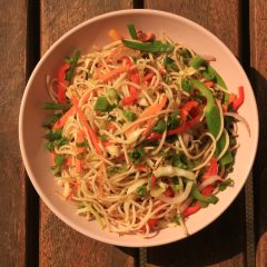 veg hakka noodles